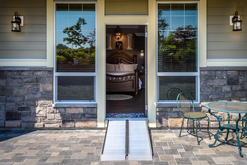 Brookside Inn Boutique Hotel Abbotsford Kültér fotó